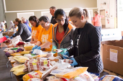 Akron Canton Regional Foodbank Hosts More Than 1 800 Volunteers During 24 Hour Event